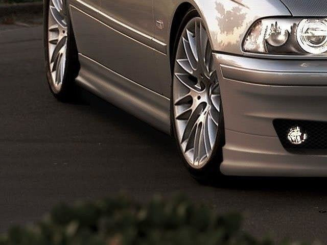 Maxton Design Taloneras laterales para BMW 5 E39 - imagen 1