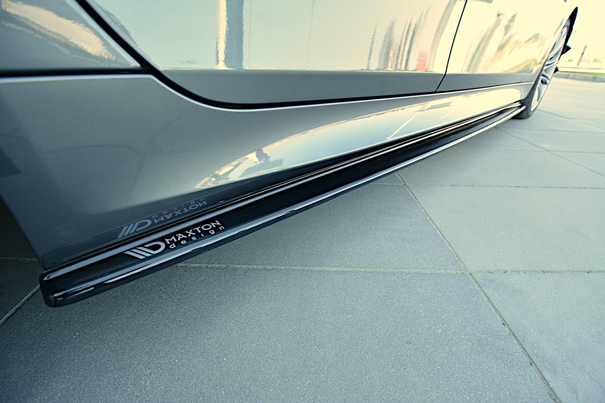 Maxton Design Difusores de taloneras laterales para BMW 5 E60/61 M-PACK - imagen 2