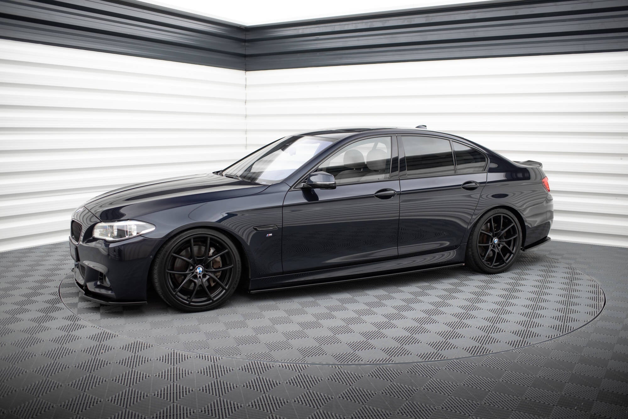 Maxton Design Difusores de taloneras laterales para BMW 5 F10/ F11 M-Power/ M-PACK - imagen 3
