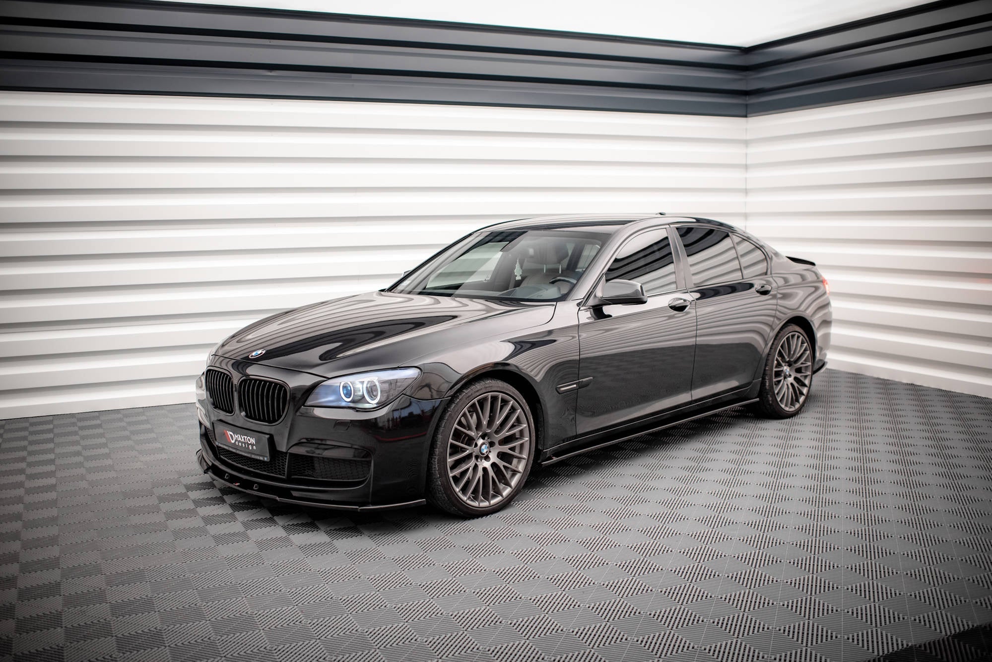 Maxton Design Difusores de taloneras laterales para BMW 7 M-Pack F01 - imagen 3
