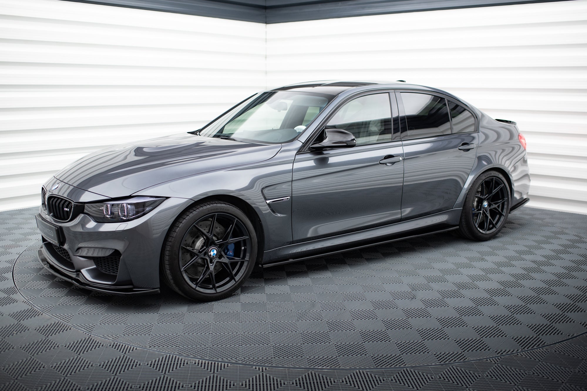 Maxton Design Difusores de taloneras laterales para BMW M3 F80 - imagen 3