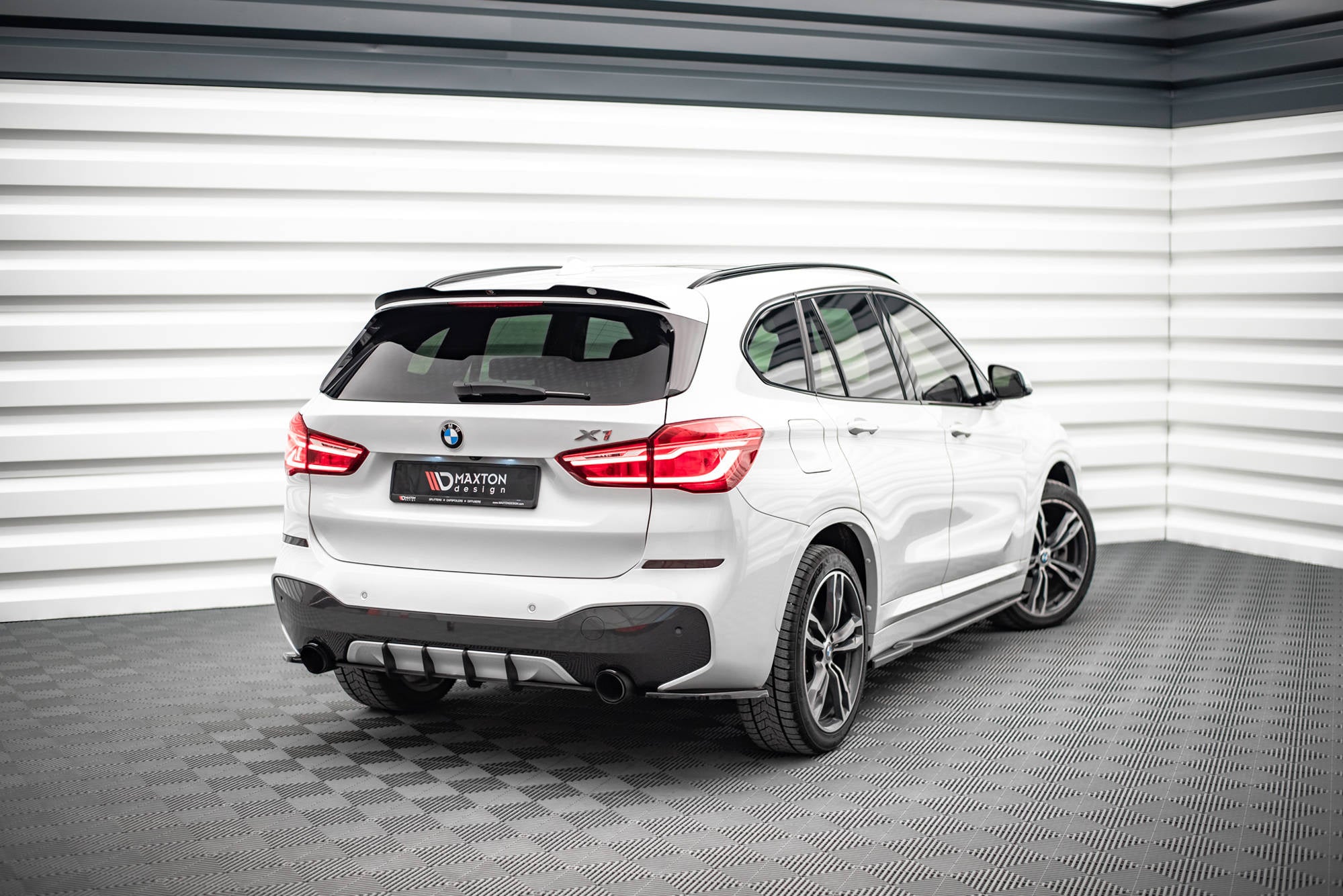 Maxton Design Difusores de taloneras laterales para BMW X1 M-Pack F48 / F48 Facelift - imagen 2