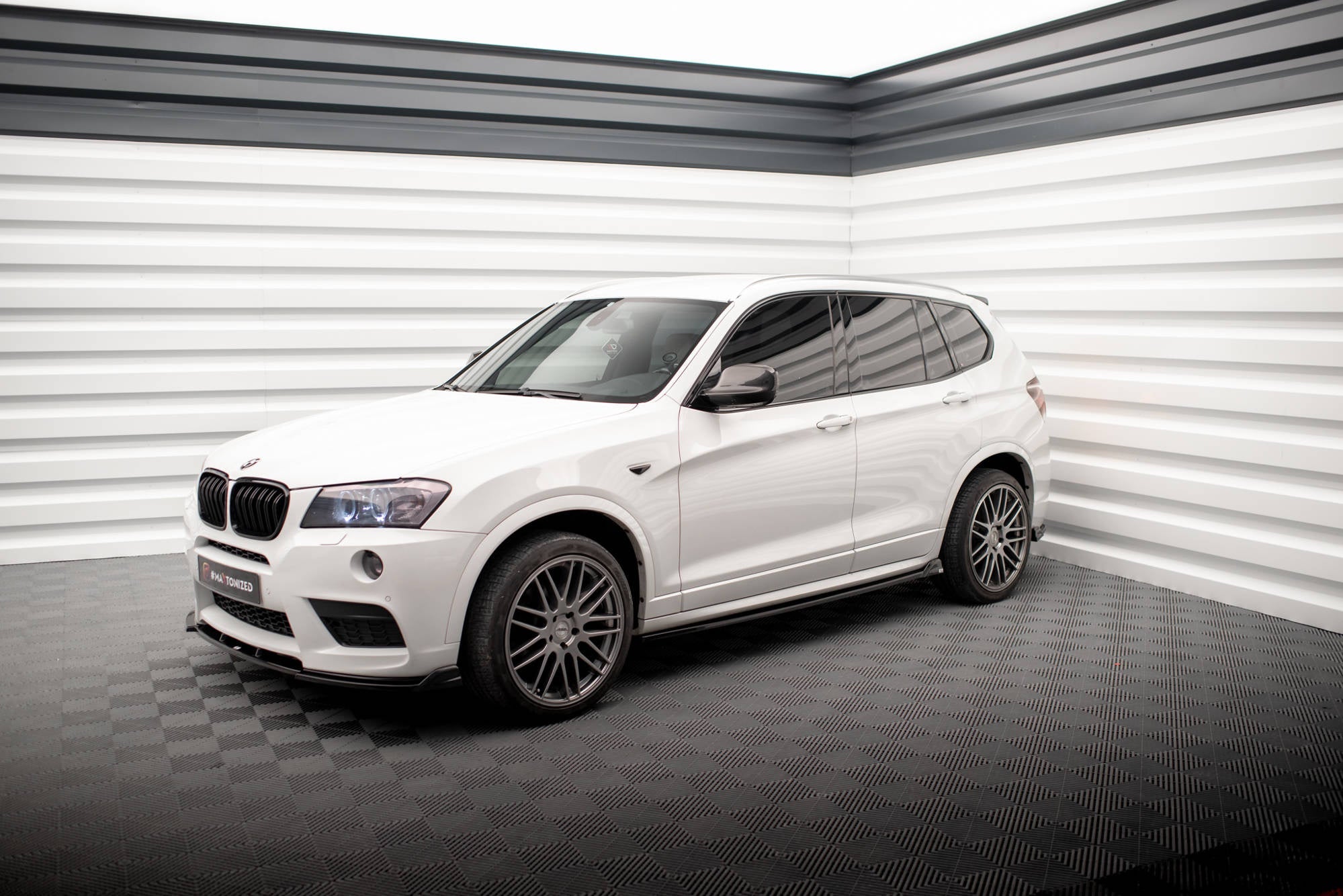 Maxton Design Difusores de taloneras laterales para BMW X3 M-Pack F25 - imagen 3