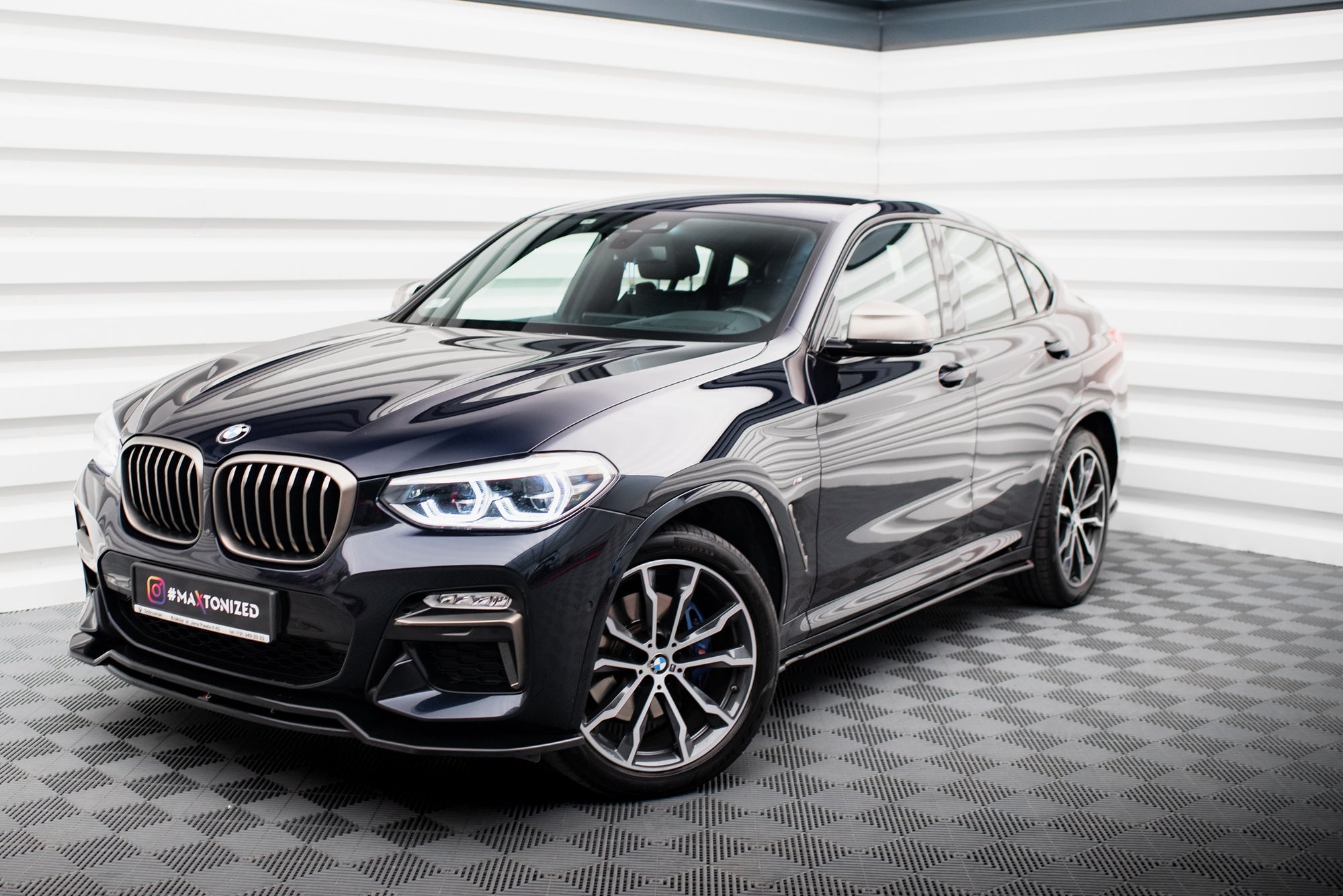 Maxton Design Difusores de taloneras laterales para BMW X4 M-Pack G02 - imagen 3