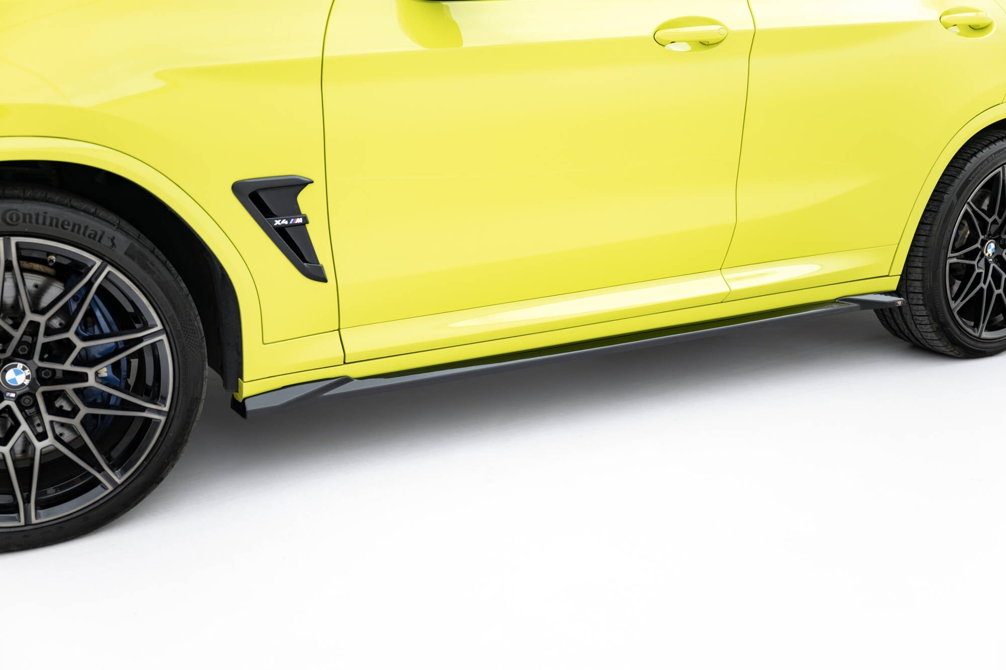 Maxton Design Difusores de taloneras laterales para BMW X4M F98 Facelift - imagen 1