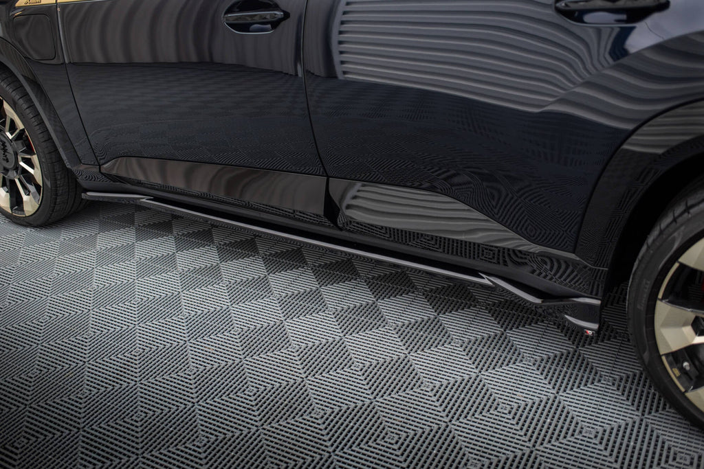 Maxton Design Difusores de taloneras laterales para BMW XM G09 - imagen 3
