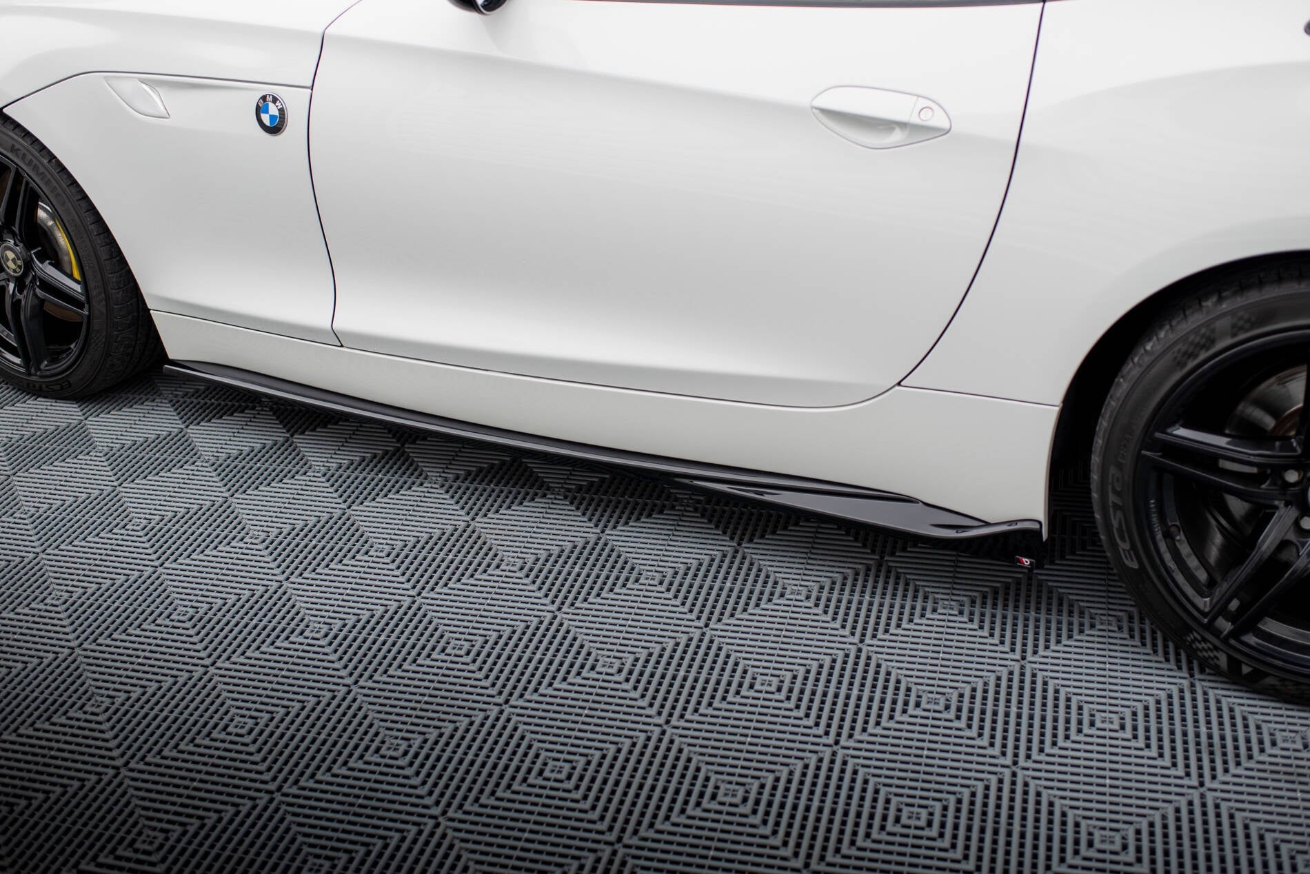 Maxton Design Difusores de taloneras laterales para BMW Z4 E89 - imagen 2