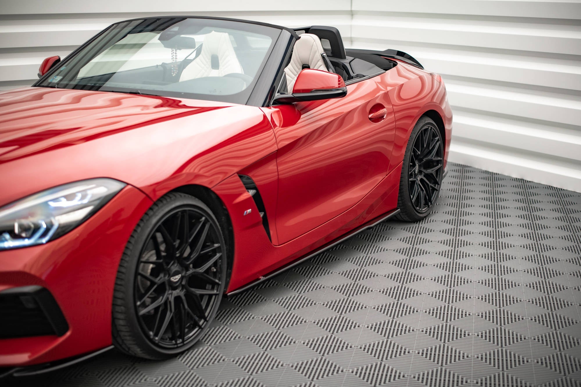 Maxton Design Difusores de taloneras laterales para BMW Z4 M-Pack G29 - imagen 1