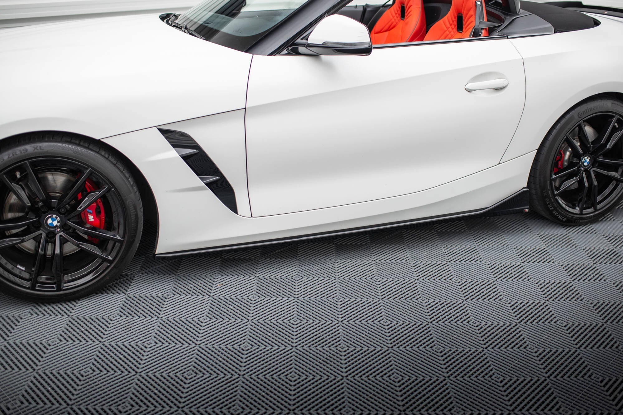 Maxton Design Difusores de taloneras laterales para BMW Z4 M40i / M-Pack G29 Facelift - imagen 1