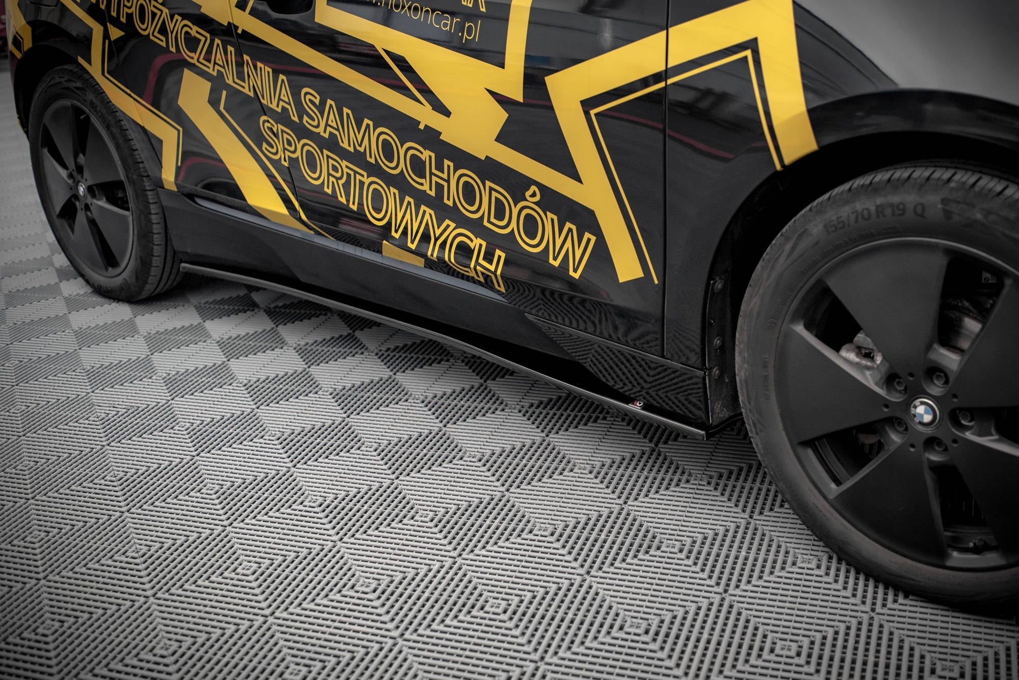 Maxton Design Difusores de taloneras laterales para BMW i3 Mk1 Facelift - imagen 1