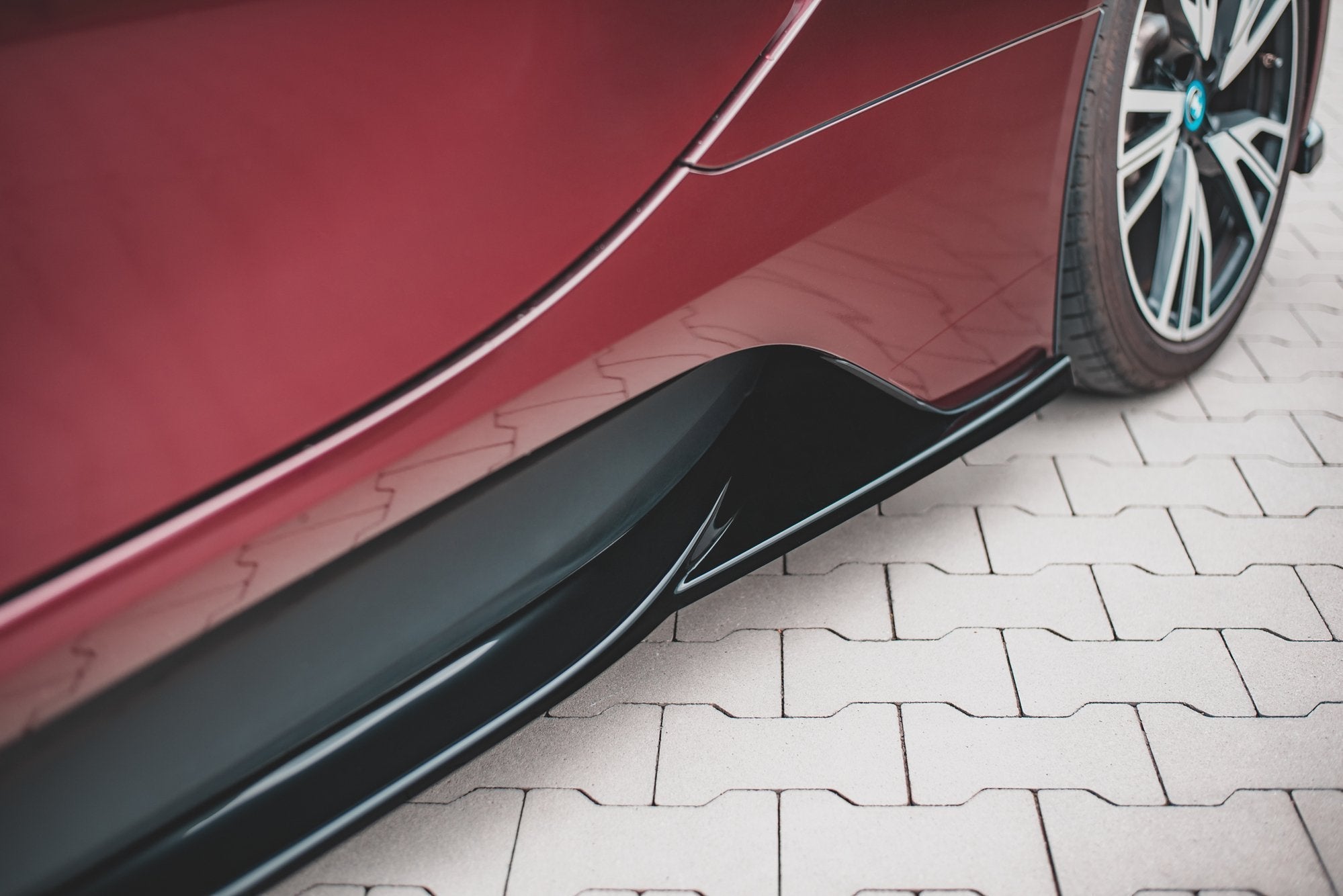 Maxton Design Difusores de taloneras laterales para BMW i8 - imagen 3
