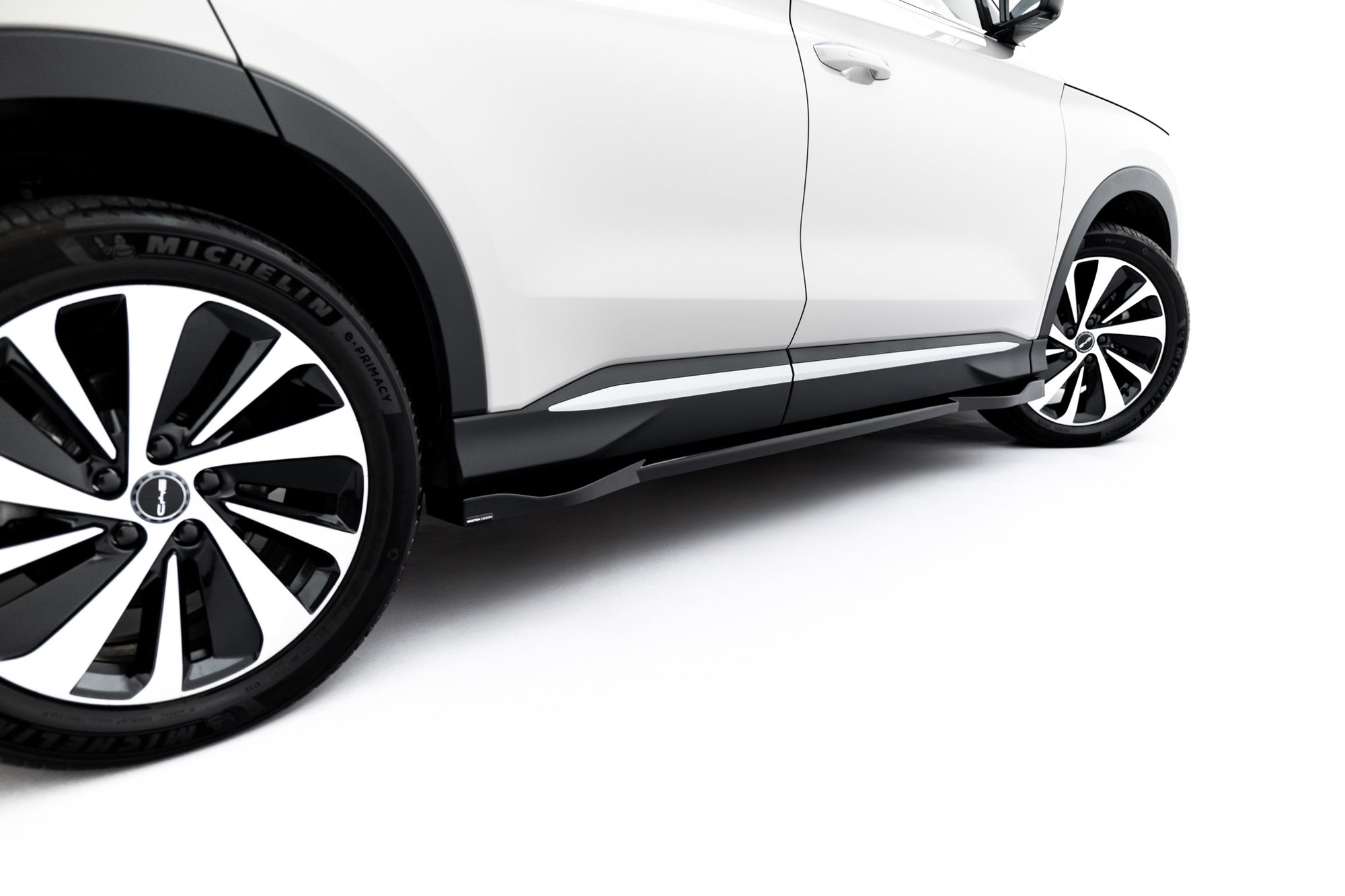 Maxton Design Difusores de taloneras laterales para BYD Seal U Mk1 - imagen 1