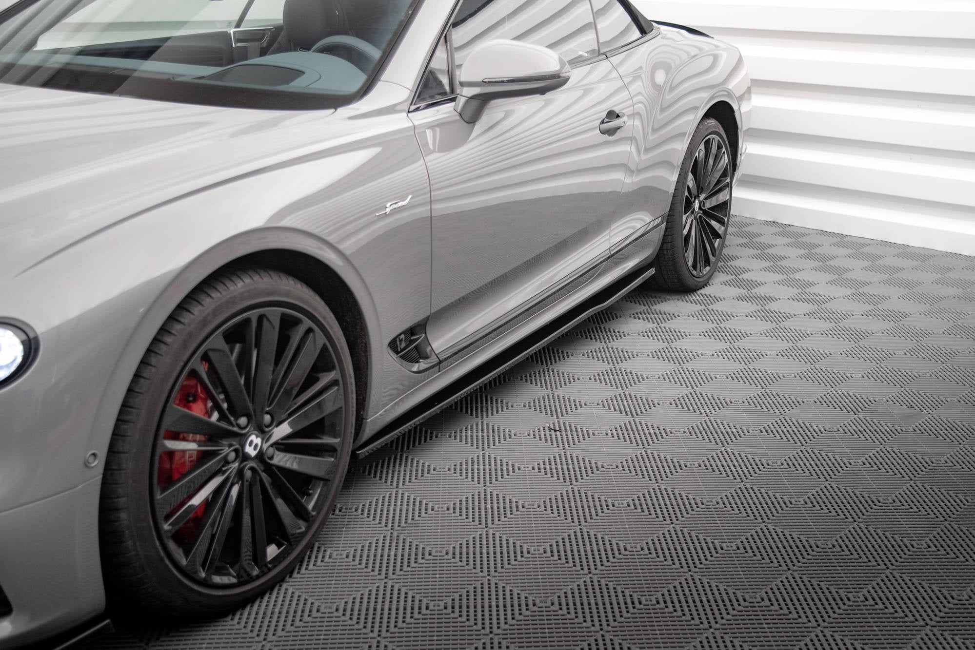 Maxton Design Difusores de taloneras laterales para Bentley Continental Convertible GT Mk3 - imagen 1