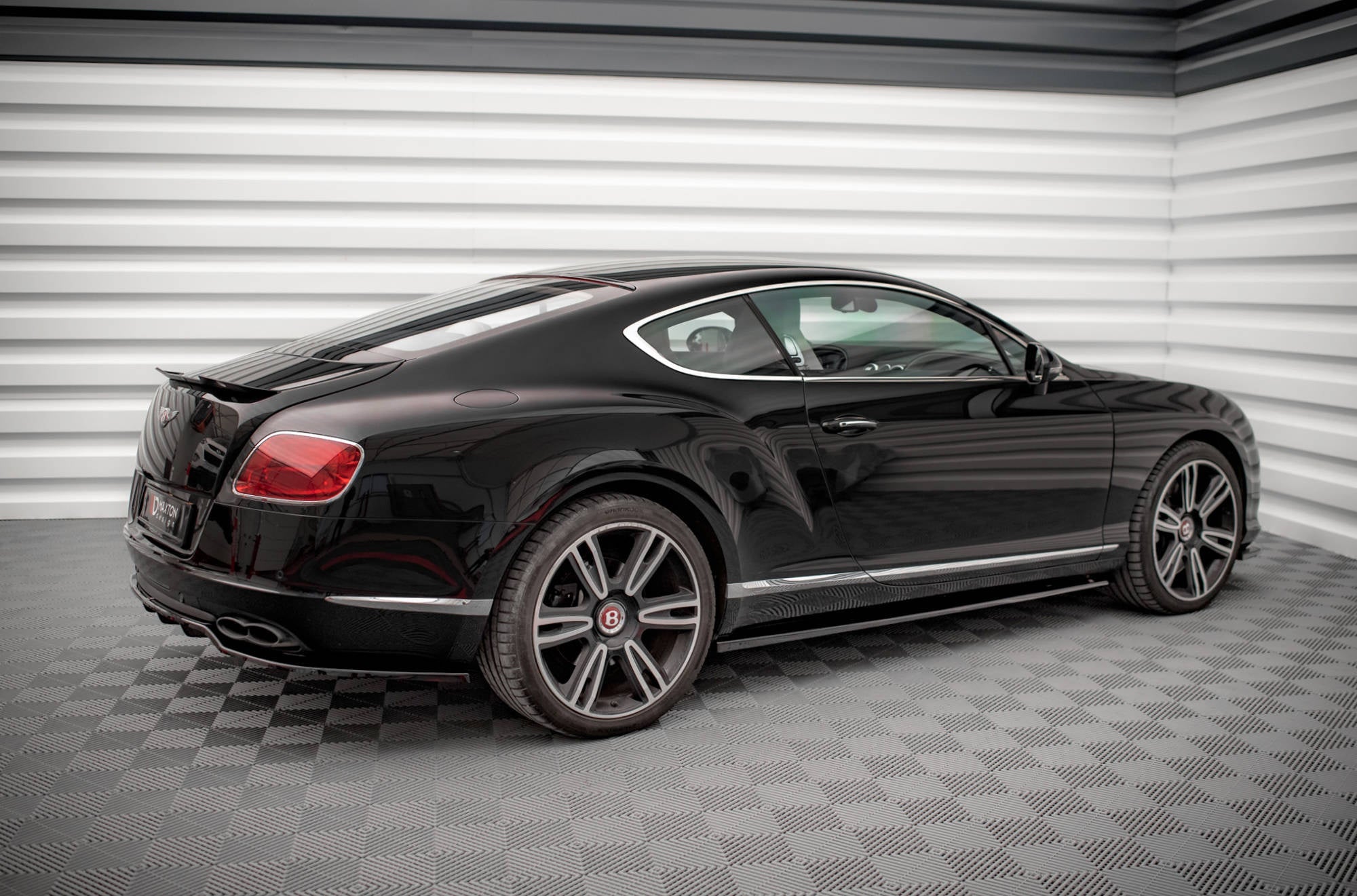 Maxton Design Difusores de taloneras laterales para Bentley Continental GT V8 S Mk2 - imagen 2