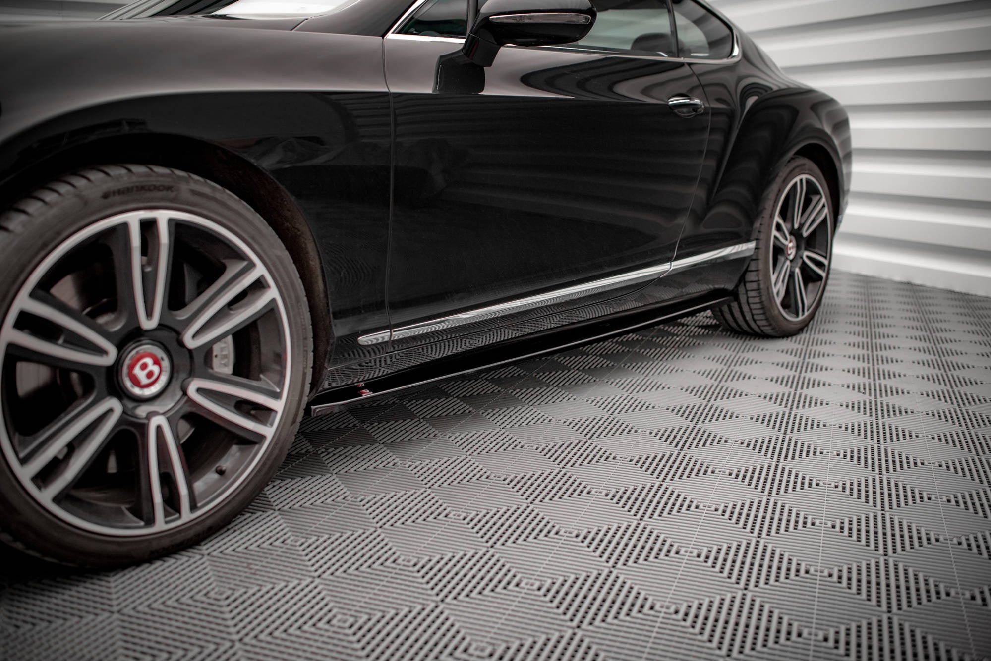 Maxton Design Difusores de taloneras laterales para Bentley Continental GT V8 S Mk2 - imagen 1