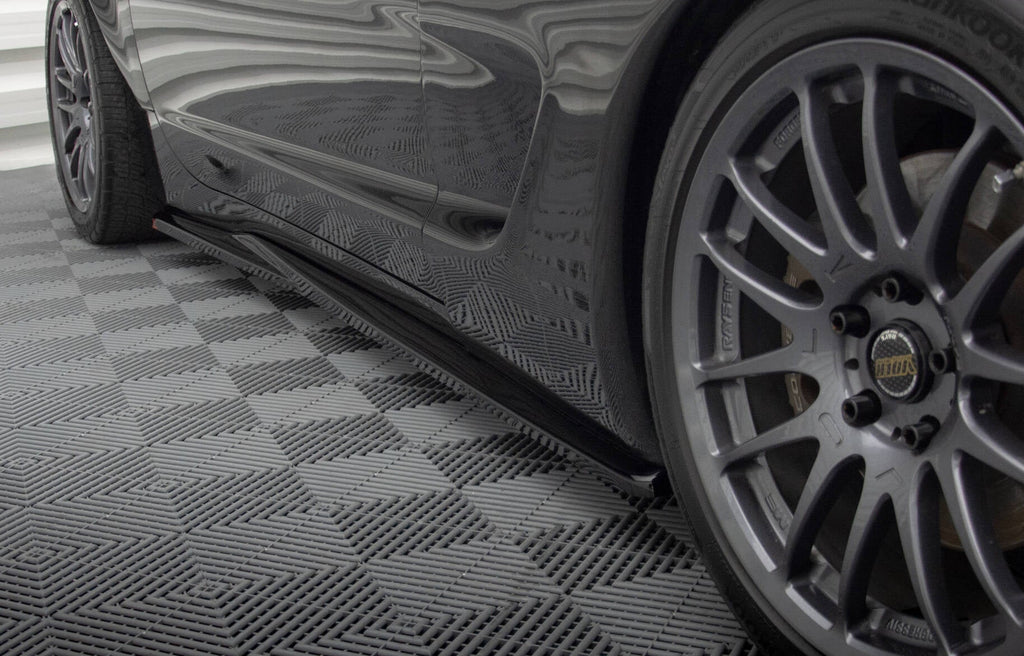 Maxton Design Difusores de taloneras laterales para Chevrolet Corvette C5 - imagen 3