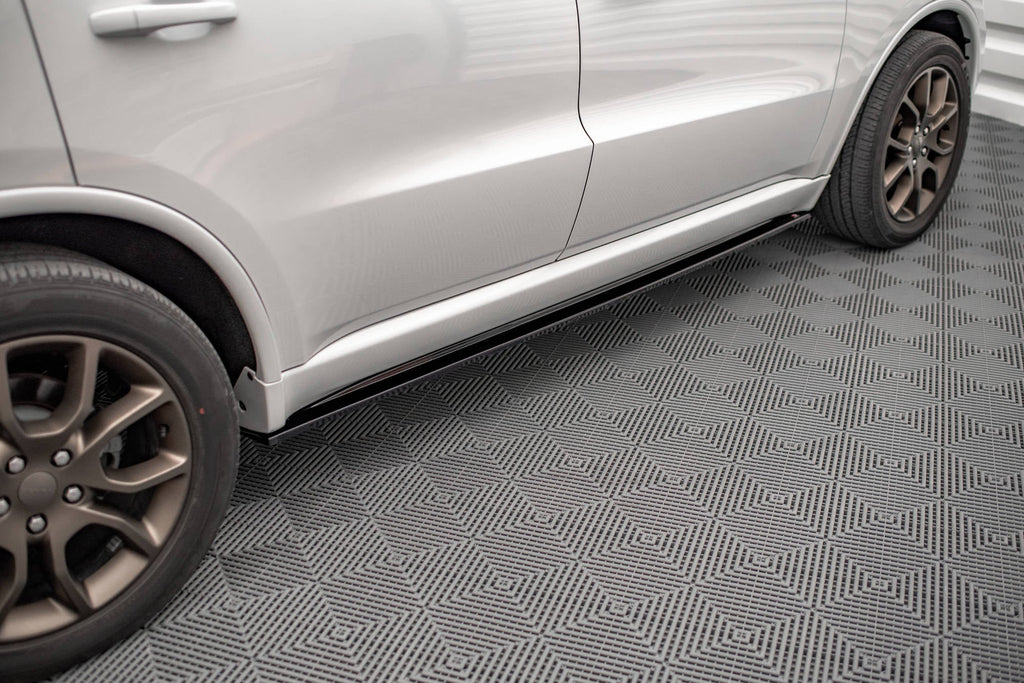 Maxton Design Difusores de taloneras laterales para Dodge Durango RT Mk3 - imagen 1