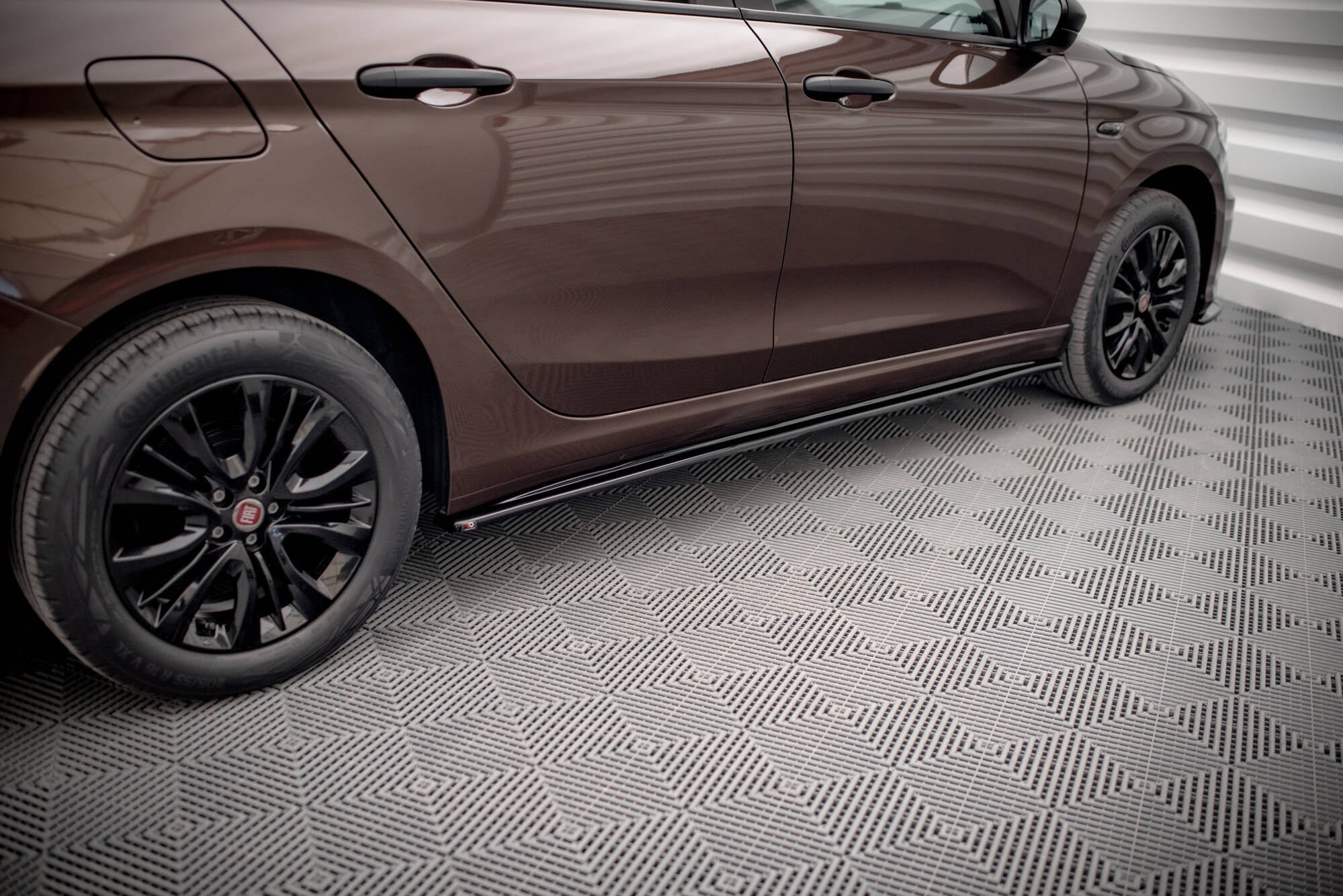 Maxton Design Difusores de taloneras laterales para Fiat Tipo S-Design - imagen 4