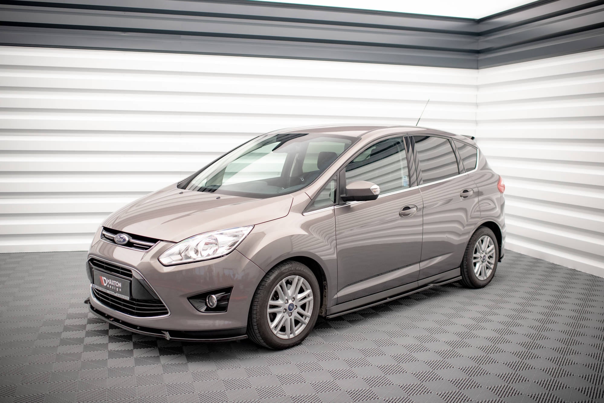 Maxton Design Difusores de taloneras laterales para Ford C-Max Mk2 - imagen 3