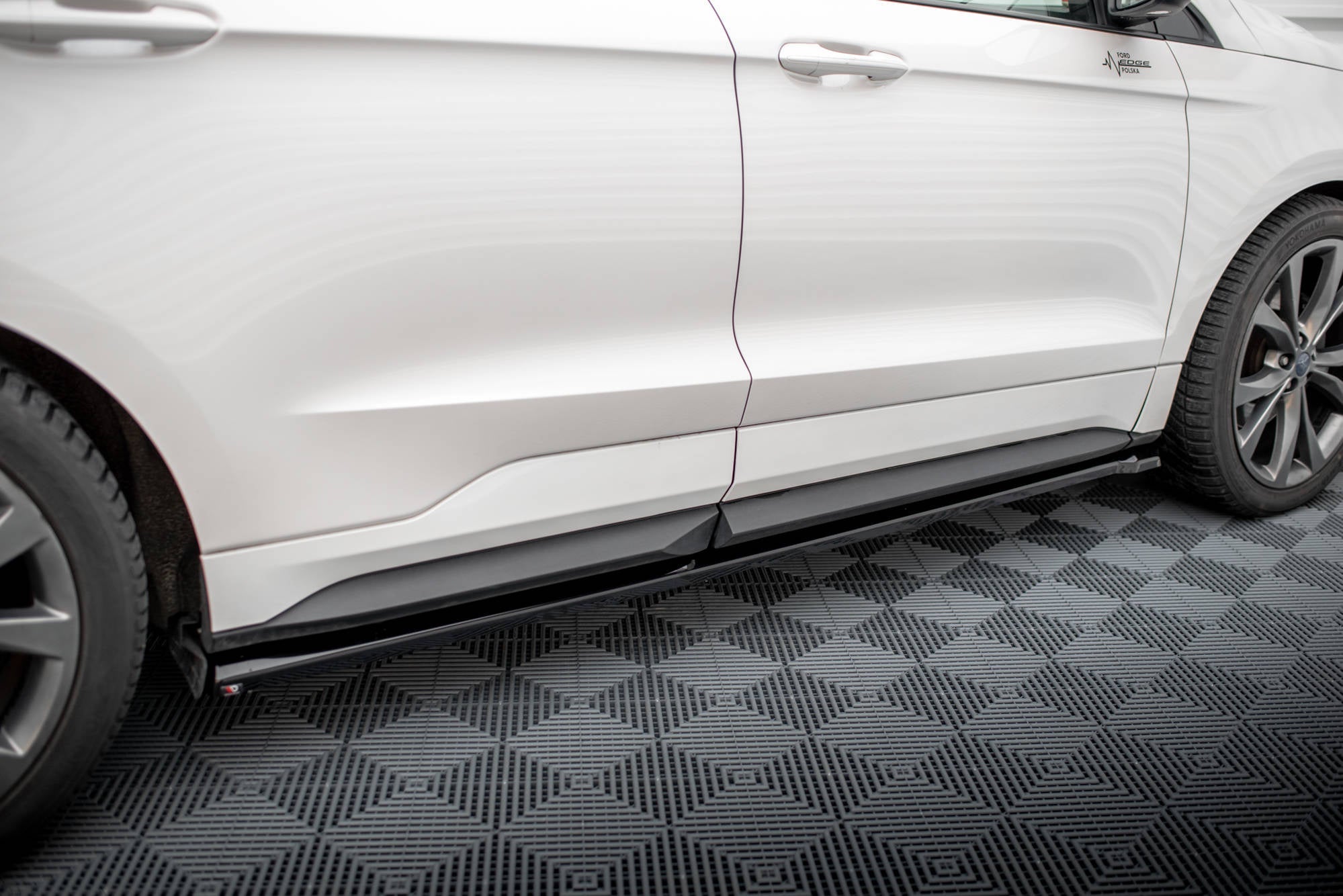 Maxton Design Difusores de taloneras laterales para Ford Edge Sport Mk2 - imagen 1