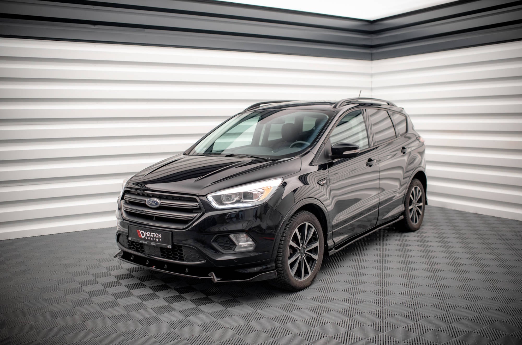 Maxton Design Difusores de taloneras laterales para Ford Escape ST-Line Mk3 - imagen 4