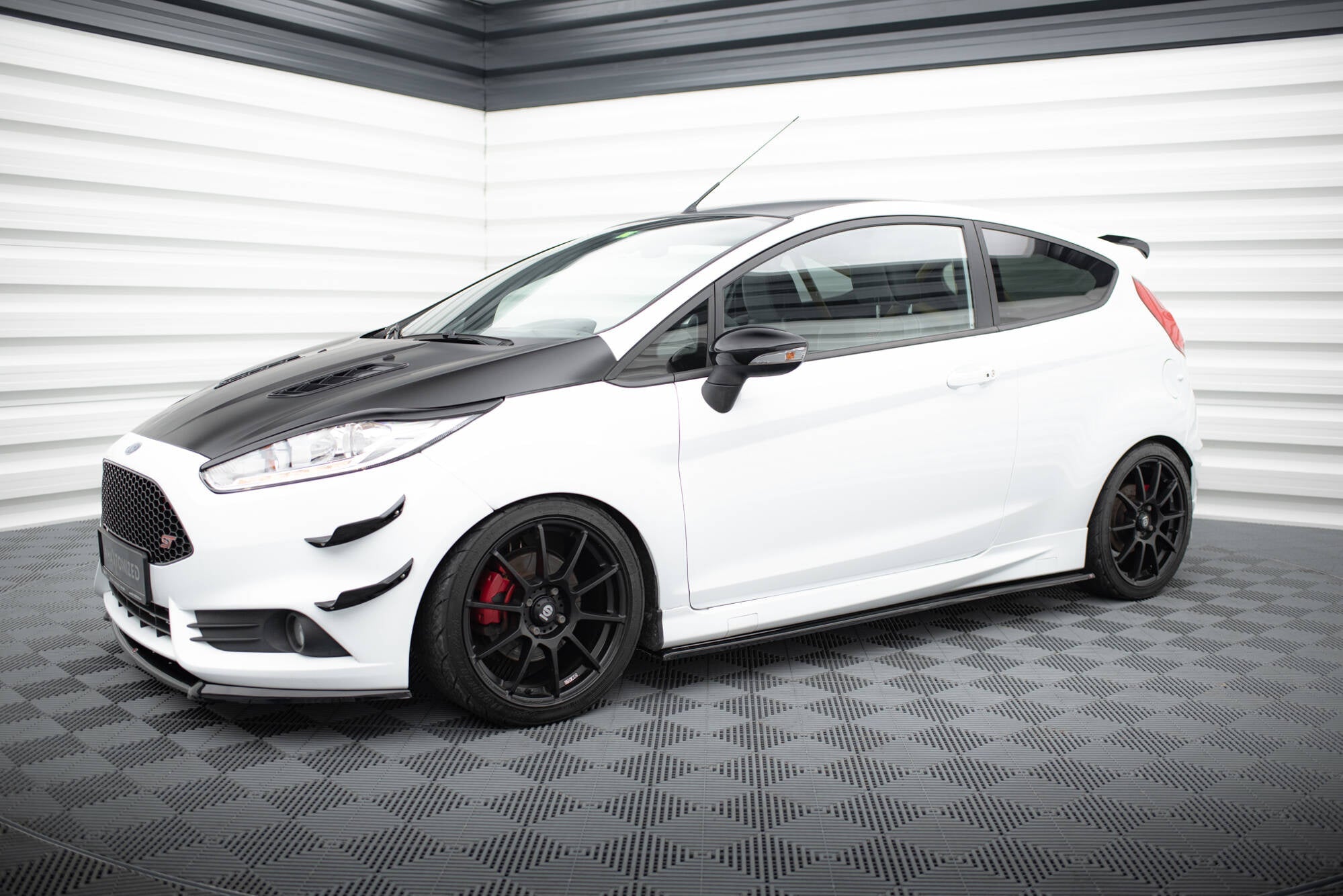 Maxton Design Difusores de taloneras laterales para Ford Fiesta ST / ST-Line Mk7 / Mk7 Facelift - imagen 2