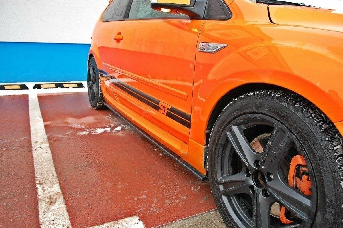 Maxton Design Difusores de taloneras laterales para Ford Focus ST Mk2 - imagen 3