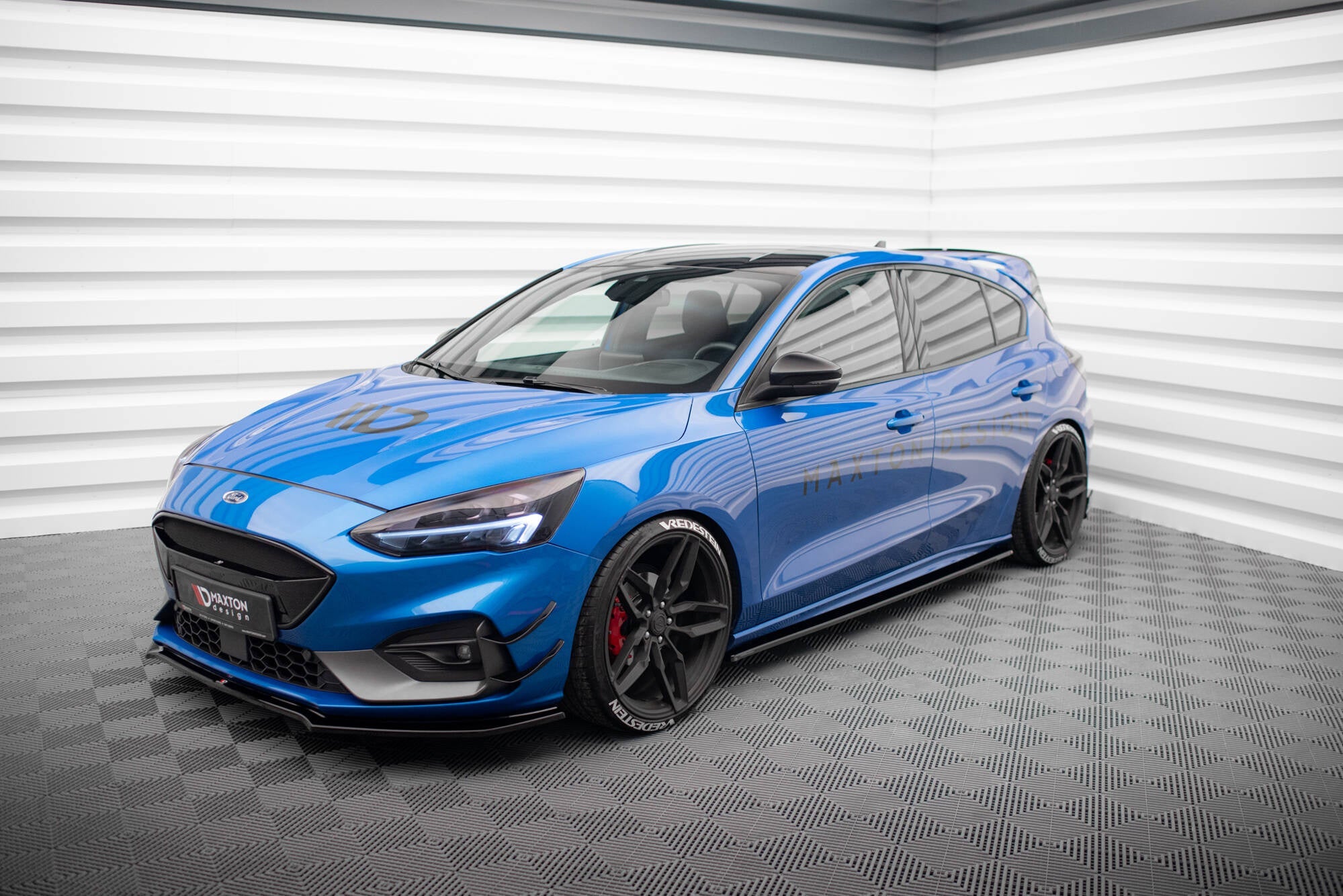 Maxton Design Difusores de taloneras laterales para Ford Focus ST / ST-Line Mk4 - imagen 2