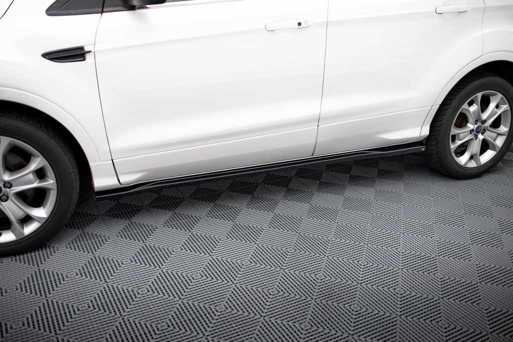 Maxton Design Difusores de taloneras laterales para Ford Kuga ST-Line Mk2 - imagen 1