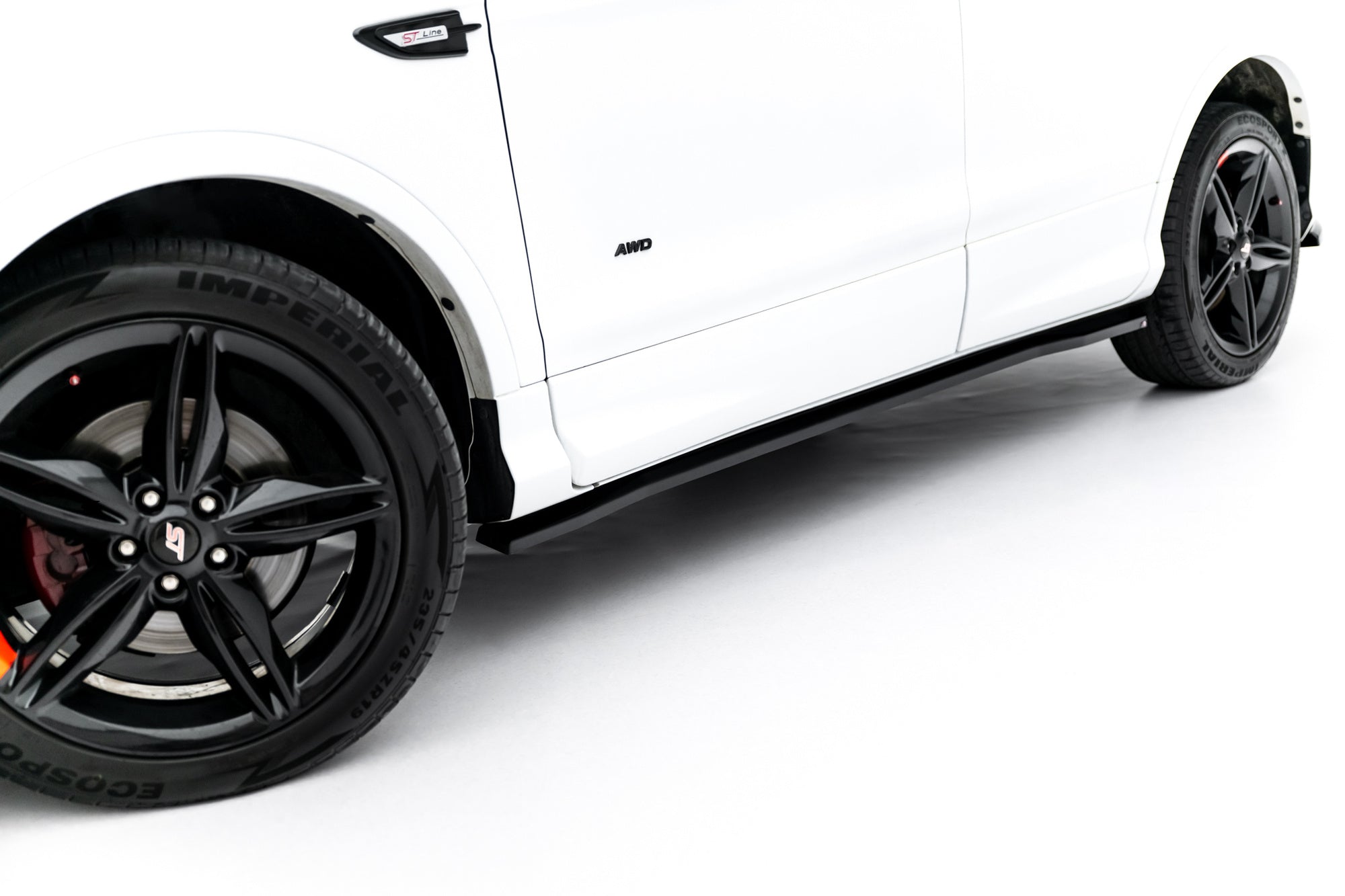 Maxton Design Difusores de taloneras laterales para Ford Kuga ST-Line Mk2 Facelift - imagen 2