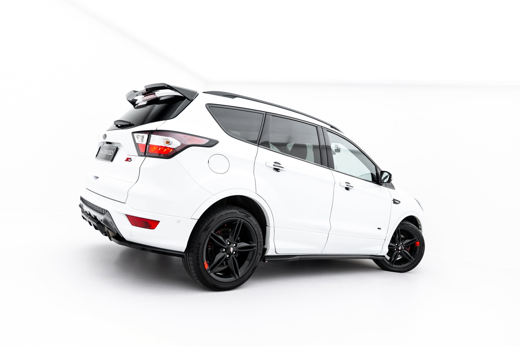 Maxton Design Difusores de taloneras laterales para Ford Kuga ST-Line Mk2 Facelift - imagen 1