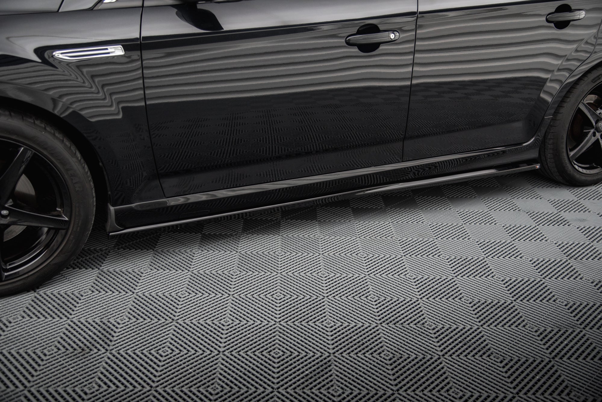 Maxton Design Difusores de taloneras laterales para Ford Mondeo ST-Line Sedan Mk4 Facelift - imagen 1