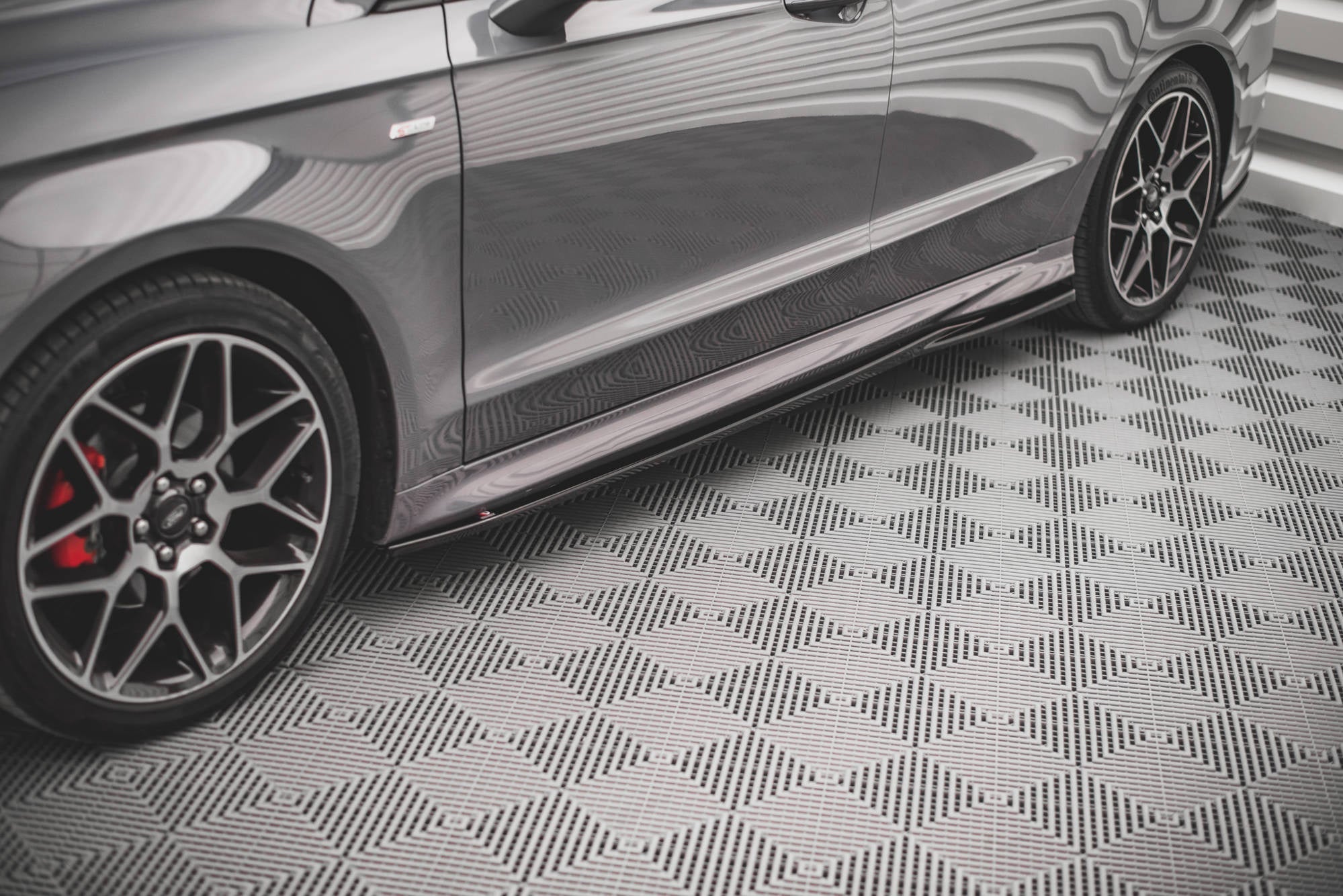Maxton Design Difusores de taloneras laterales para Ford Mondeo ST-Line Mk5 Facelift - imagen 1