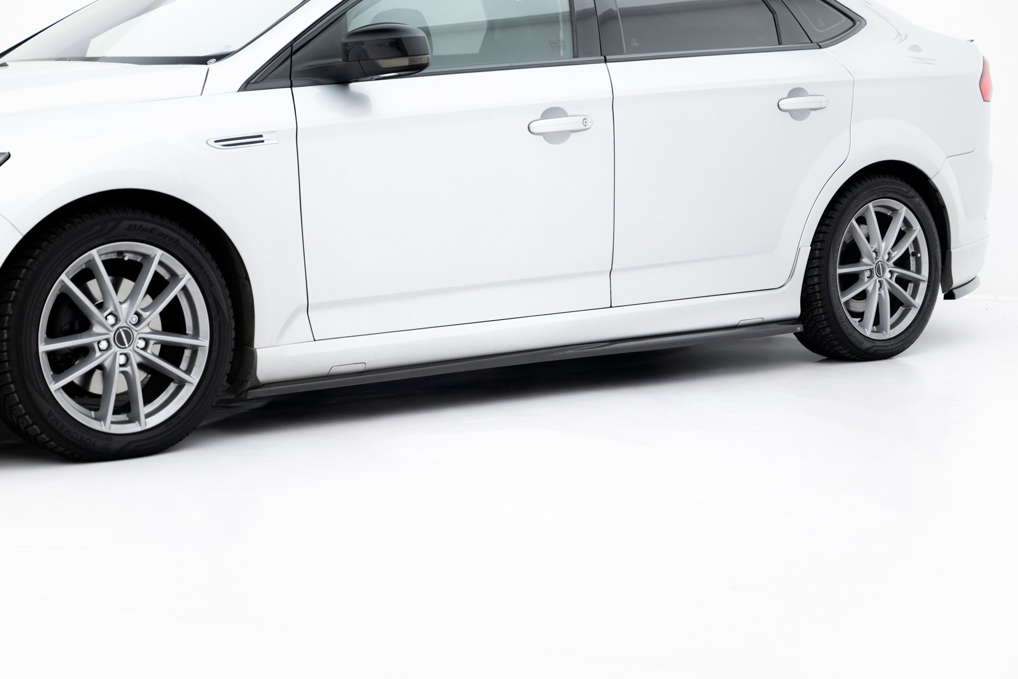 Maxton Design Difusores de taloneras laterales para Ford Mondeo ST-Line Sedan Mk4 Facelift - imagen 3