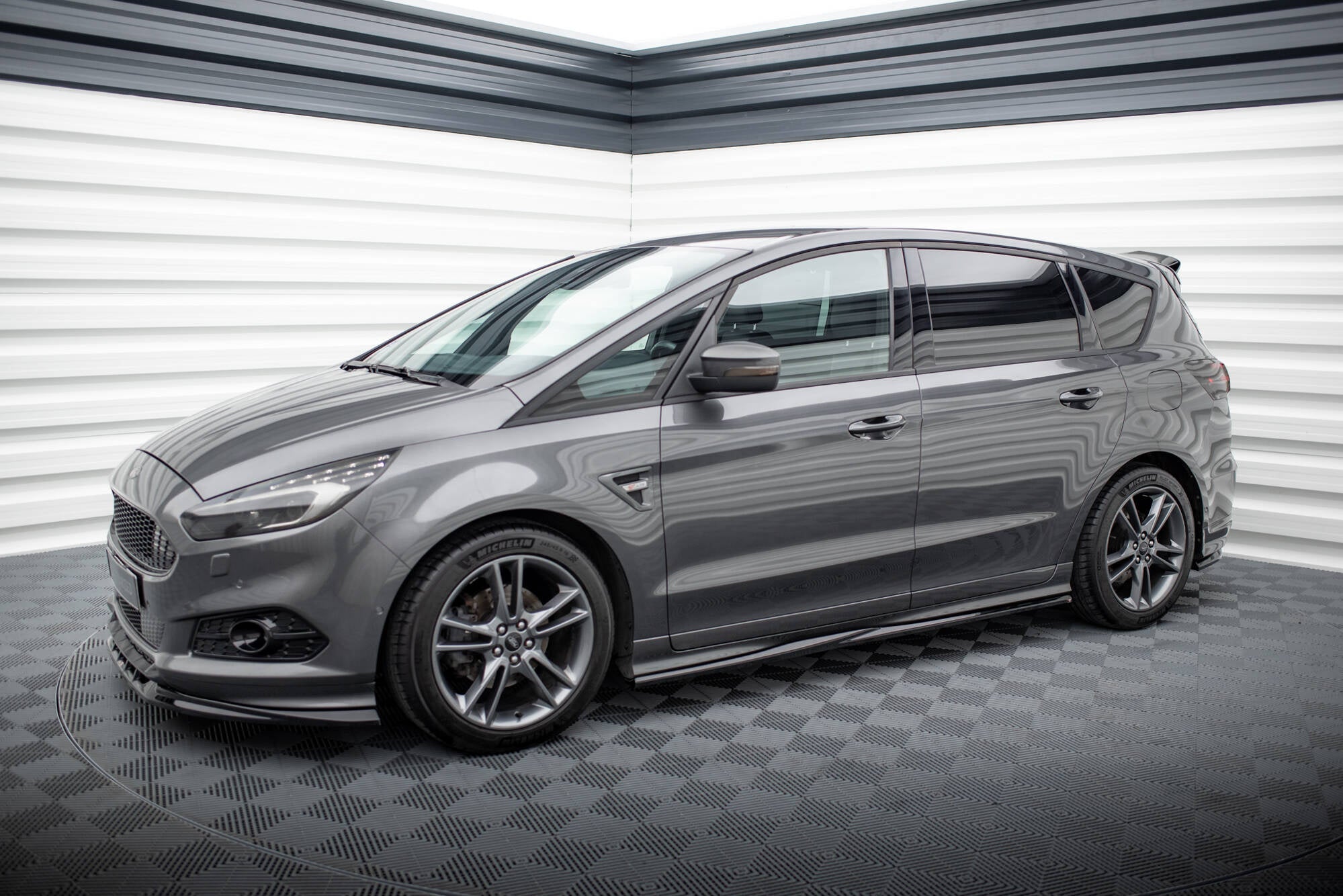 Maxton Design Difusores de taloneras laterales para Ford S-Max ST-Line Mk2 - imagen 2