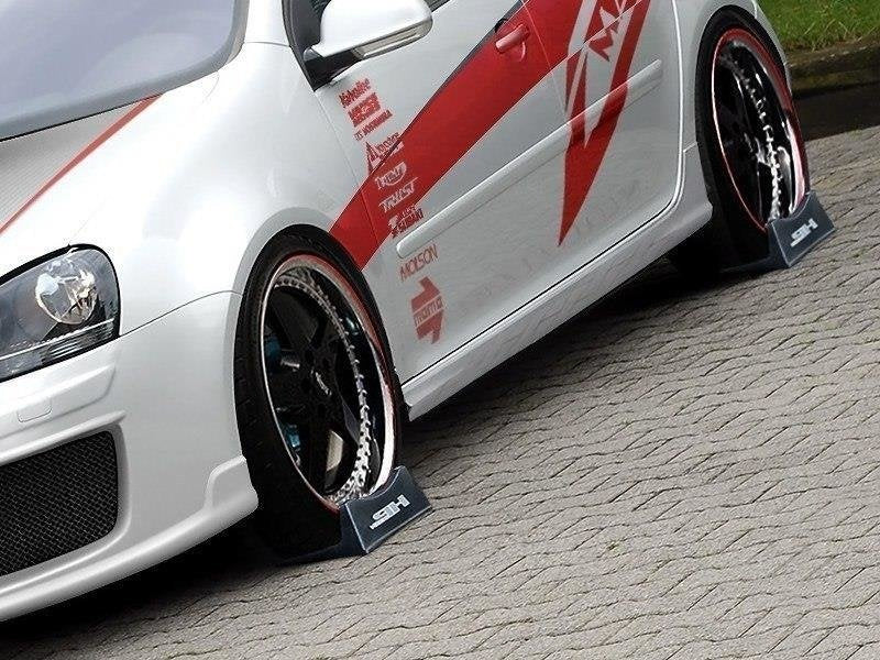 Maxton Design Taloneras laterales para Volkswagen GOLF 5 GTI LOOK - imagen 1
