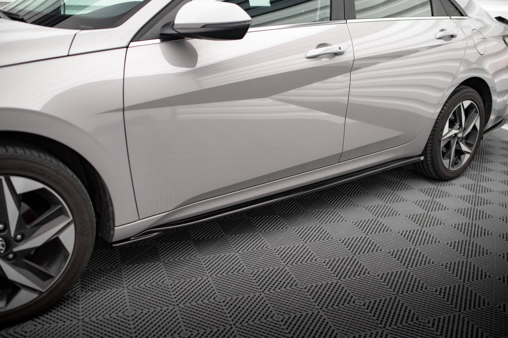 Maxton Design Difusores de taloneras laterales para Hyundai Elantra Mk7 - imagen 1