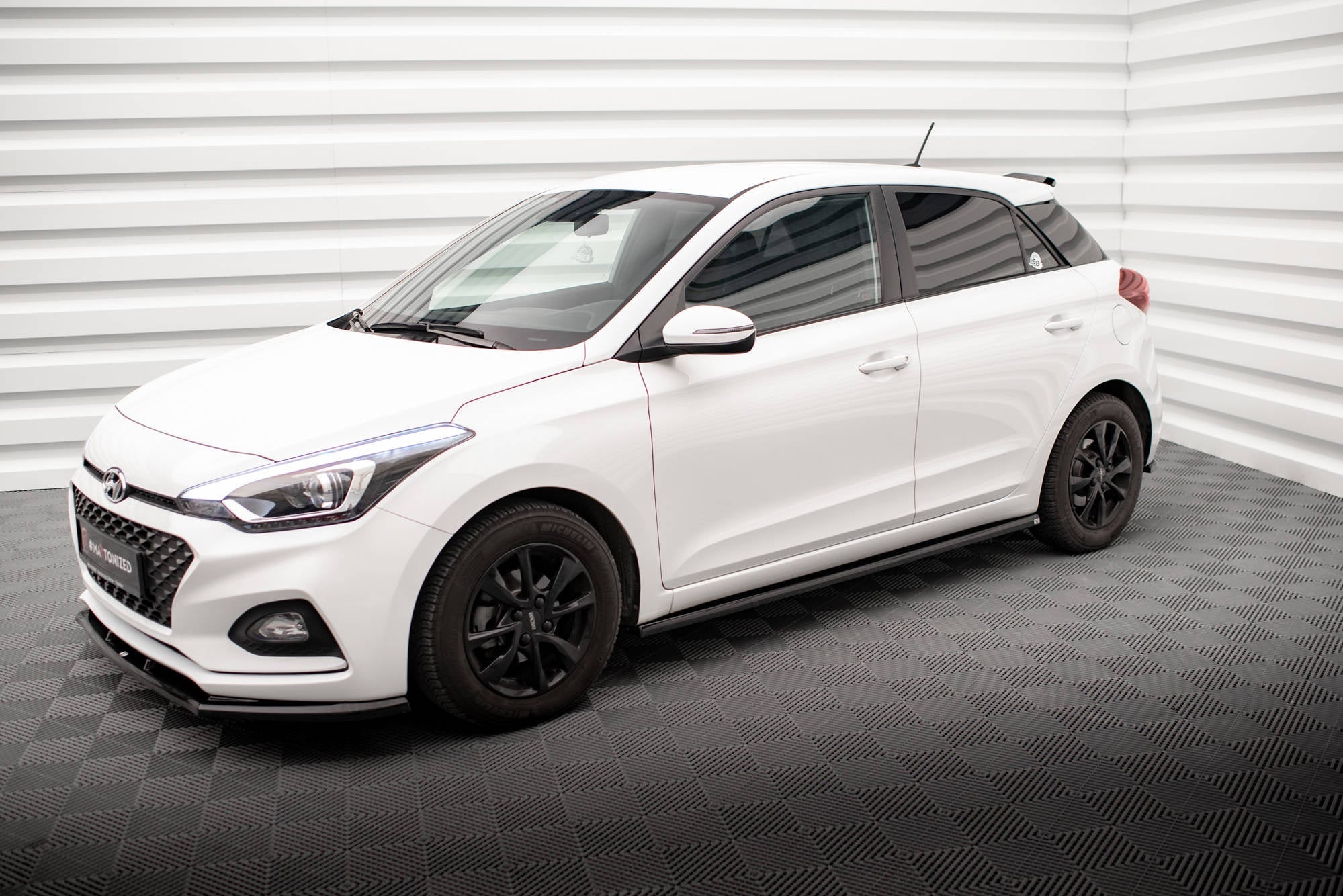 Maxton Design Difusores de taloneras laterales para Hyundai I20 Mk2 Facelift - imagen 2