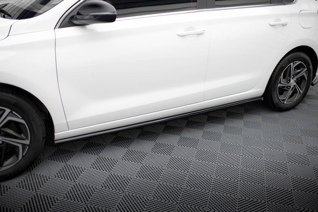Maxton Design Difusores de taloneras laterales para Hyundai I30 N-Line / Standard Hatchback / Fastback Mk3 Facelift - imagen 1