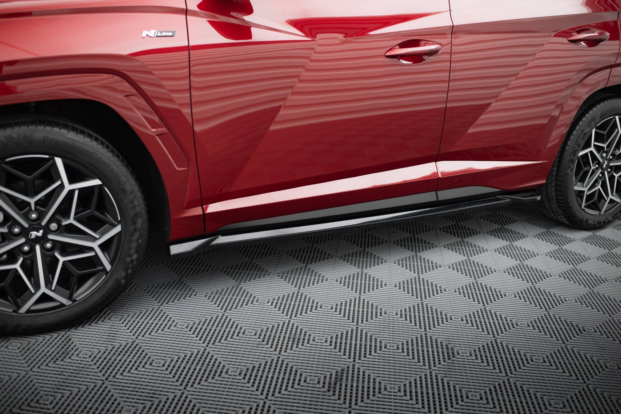 Maxton Design Difusores de taloneras laterales para Hyundai Tucson N-Line Mk4 - imagen 1