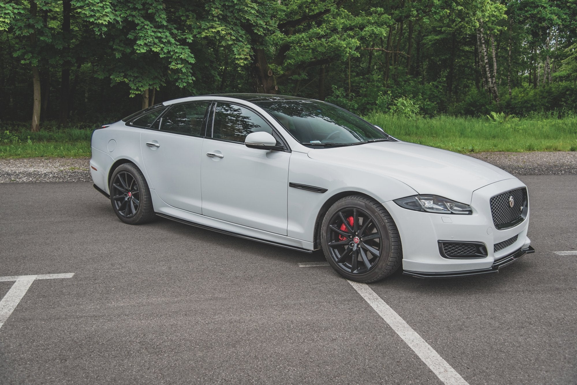 Maxton Design Difusores de taloneras laterales para Jaguar XJ R-Sport X351 Facelift - imagen 2