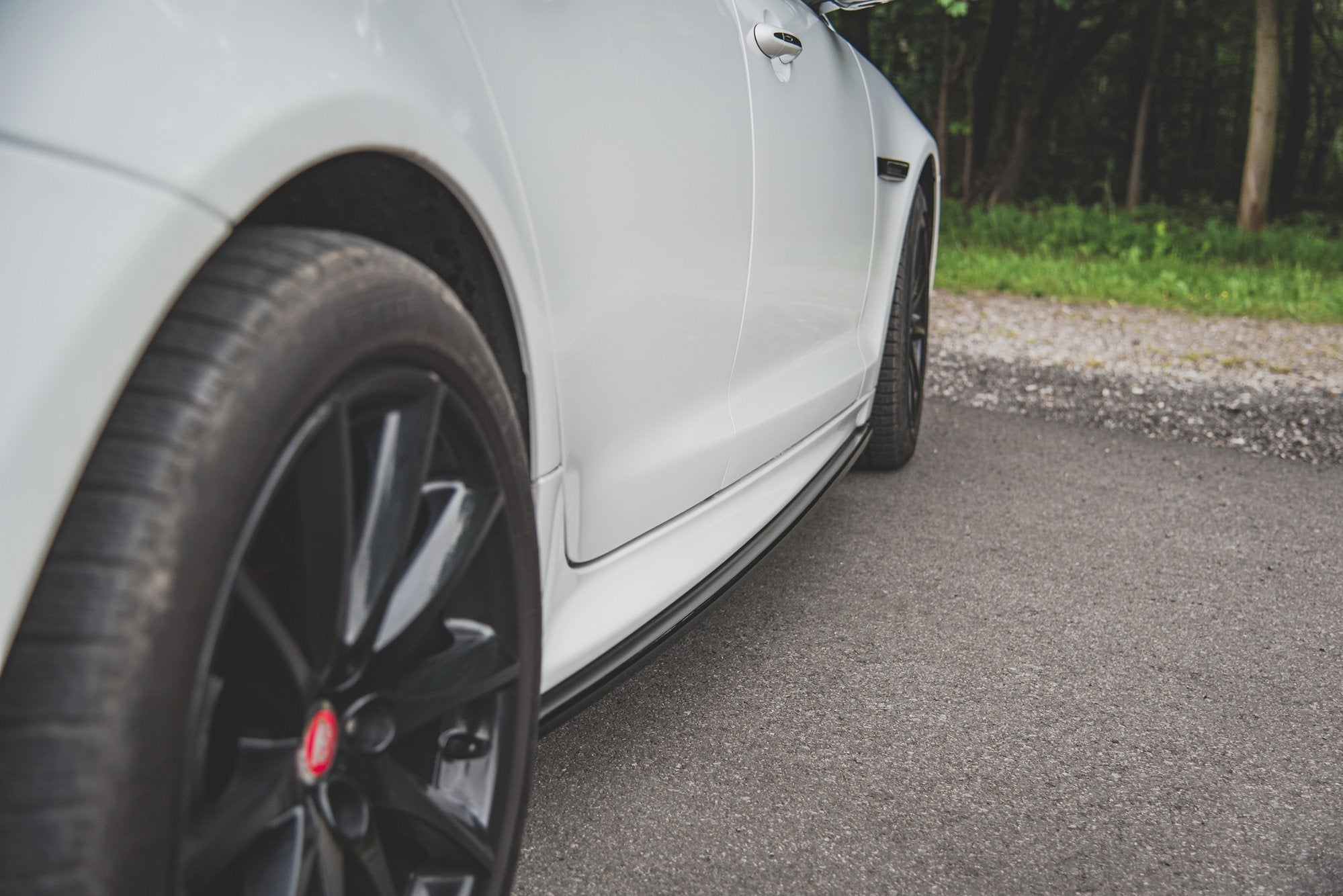 Maxton Design Difusores de taloneras laterales para Jaguar XJ R-Sport X351 Facelift - imagen 5
