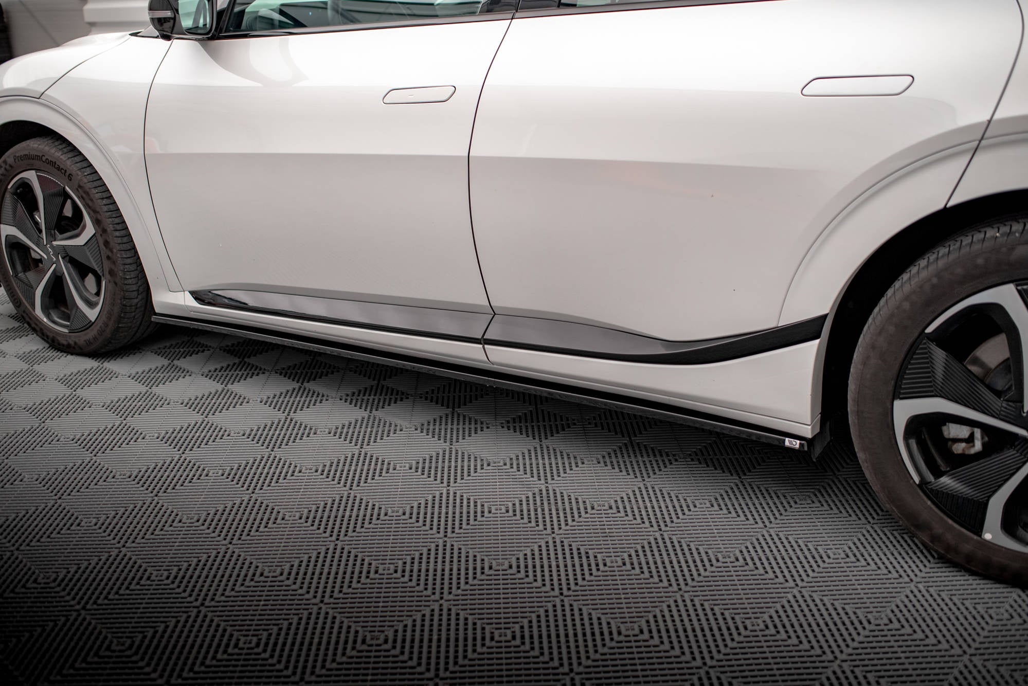 Maxton Design Difusores de taloneras laterales para Kia EV6 GT-Line Mk1 - imagen 3