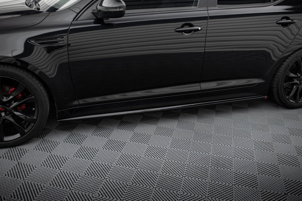 Maxton Design Difusores de taloneras laterales para Kia Optima Mk3 - imagen 1