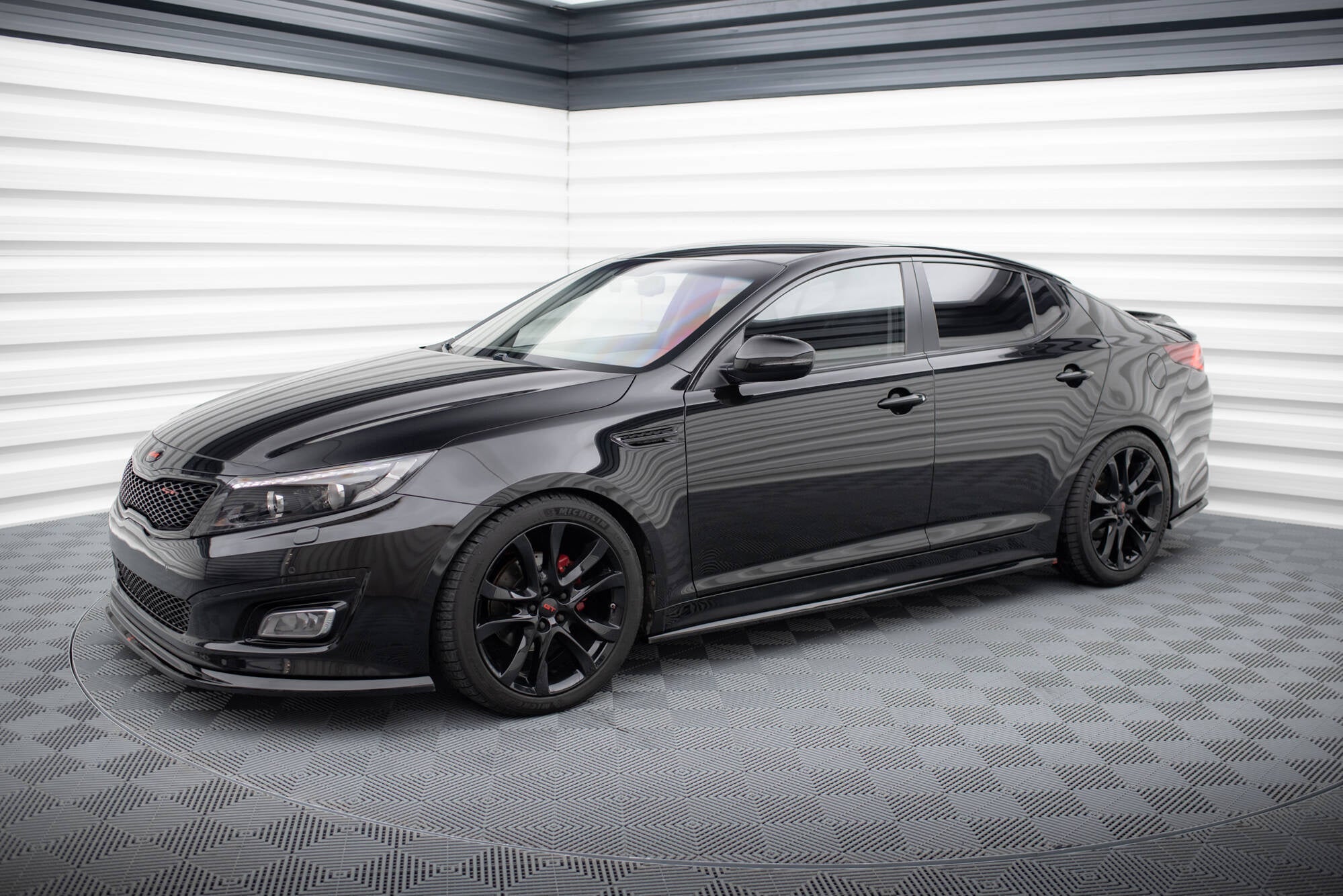 Maxton Design Difusores de taloneras laterales para Kia Optima Mk3 - imagen 3
