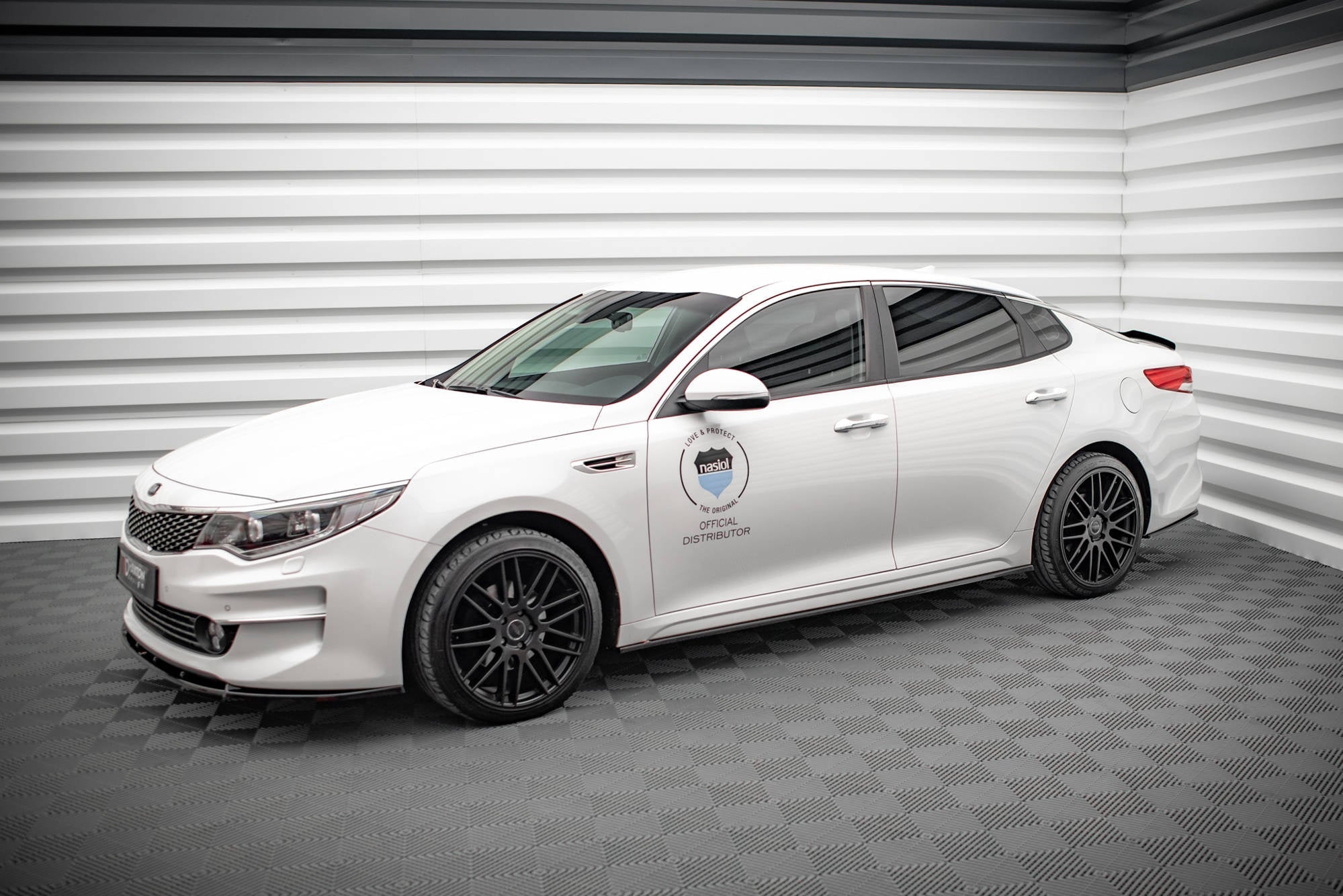 Maxton Design Difusores de taloneras laterales para Kia Optima Mk4 - imagen 2
