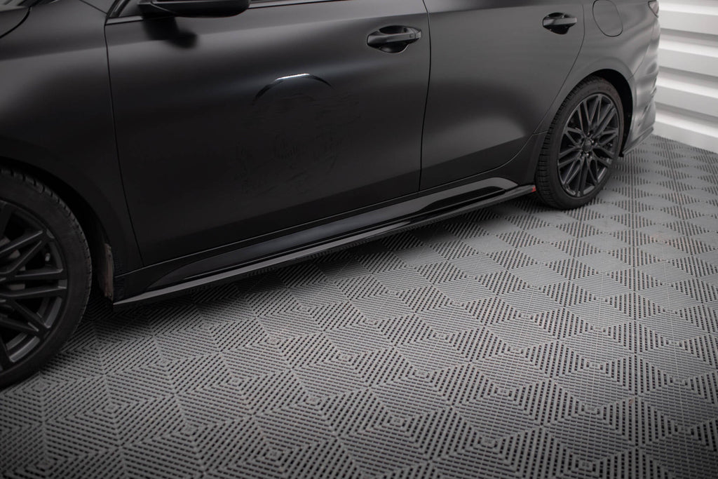 Maxton Design Difusores de taloneras laterales para Kia Proceed GT / GT-Line Mk1 Facelift / Ceed GT Mk3 Facelift - imagen 1