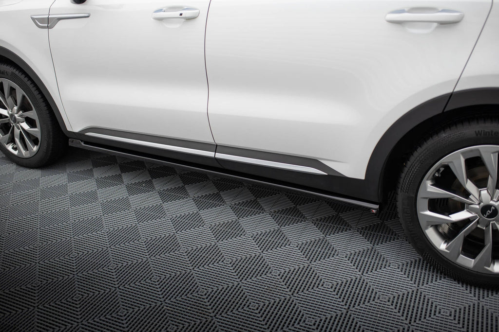 Maxton Design Difusores de taloneras laterales para Kia Sorento Mk4 - imagen 3