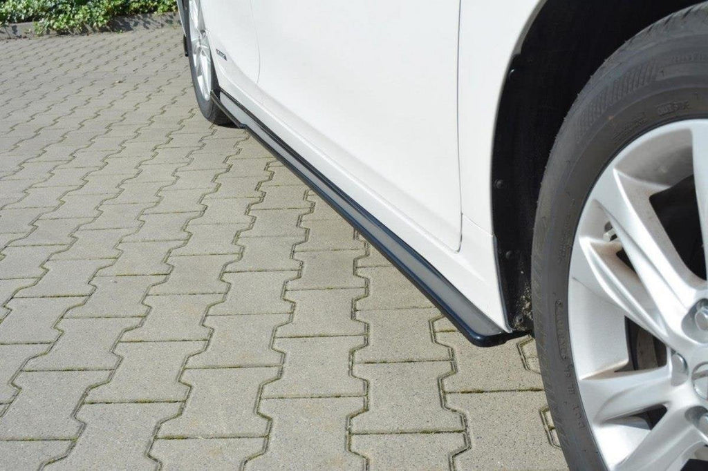 Maxton Design Difusores de taloneras laterales para Lexus CT Mk1 Facelift - imagen 1