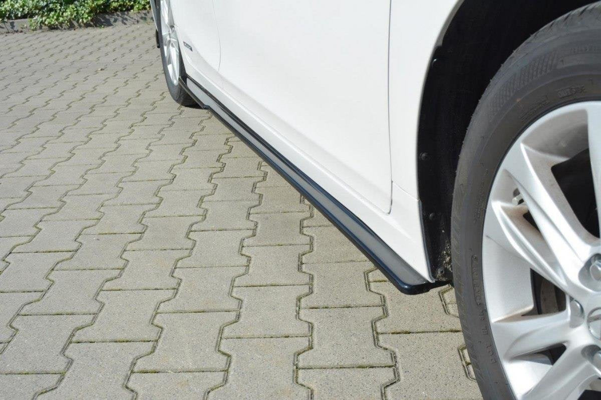 Maxton Design Difusores de taloneras laterales para Lexus CT Mk1 Facelift - imagen 1